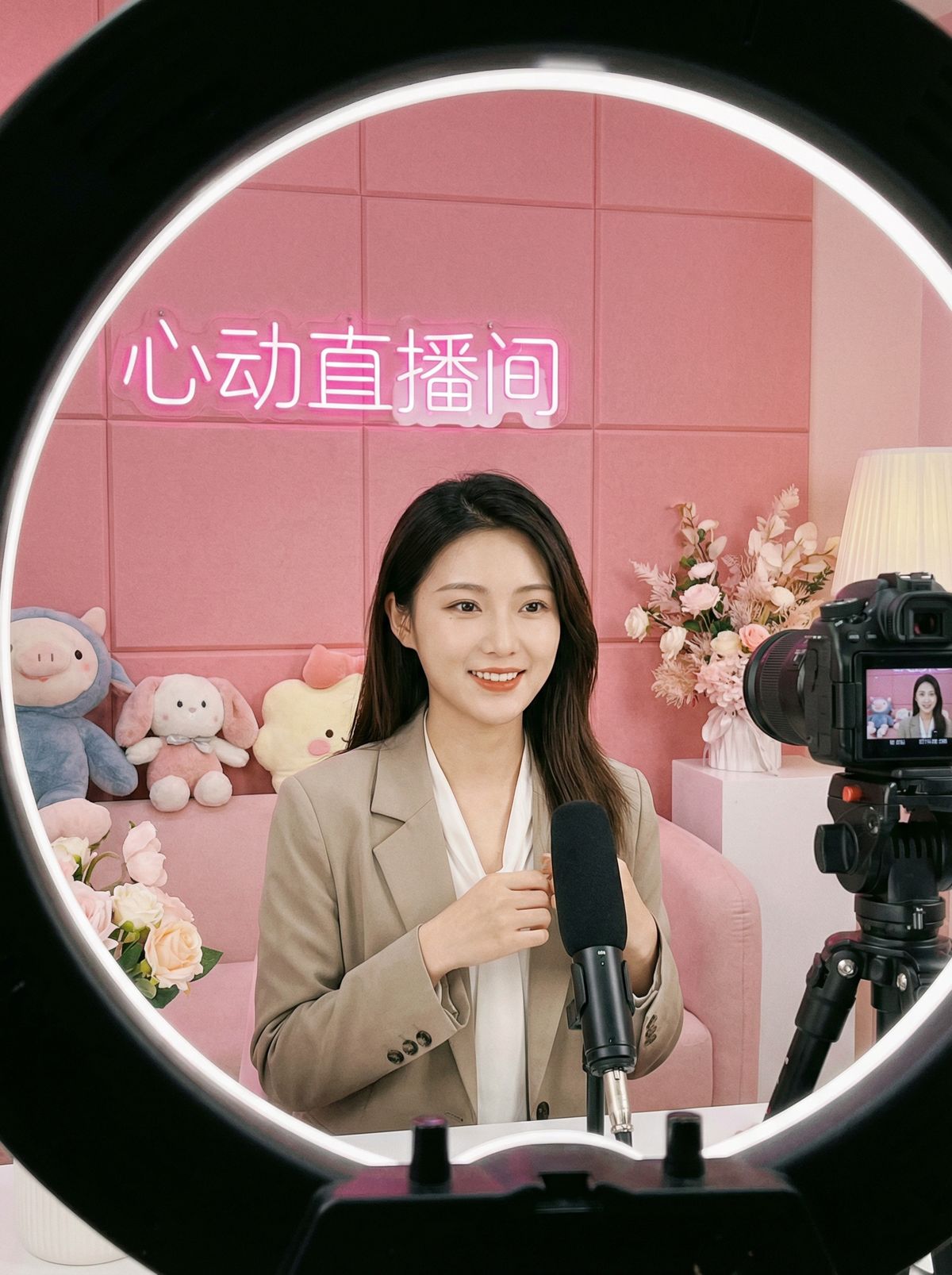 每日大赛美女直播视频